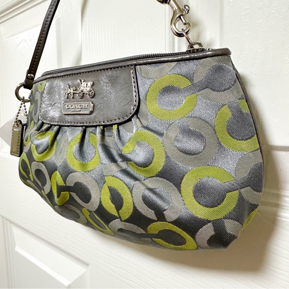 Coach Madison Op Art Wristlet Graphite Green Signature Jacquard NWT - Picture 4 of 8